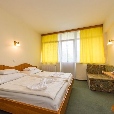 Hotel Nostra シオーフォク エクステリア 写真