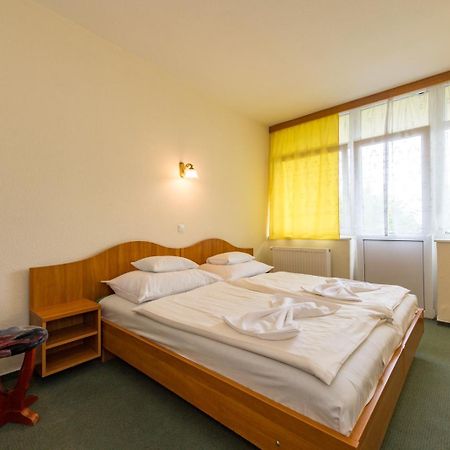 Hotel Nostra シオーフォク エクステリア 写真