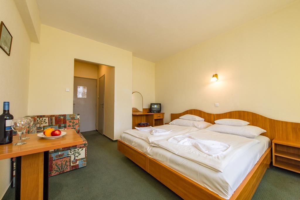Hotel Nostra シオーフォク エクステリア 写真
