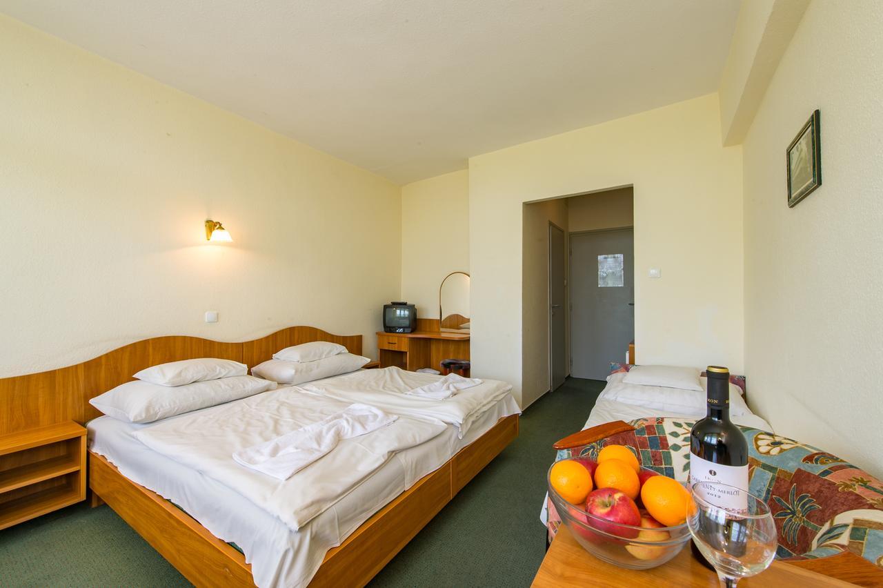 Hotel Nostra シオーフォク エクステリア 写真