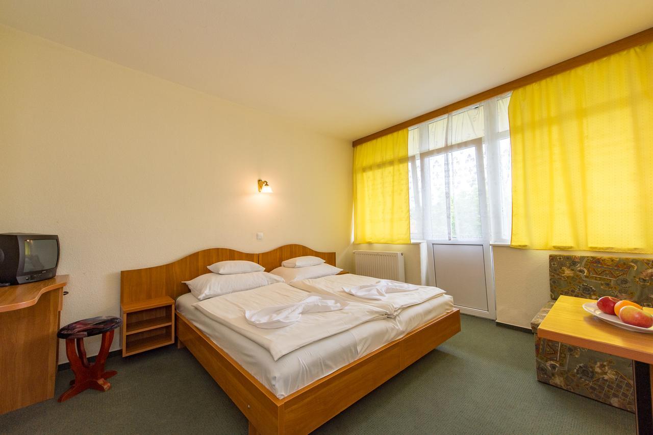 Hotel Nostra シオーフォク エクステリア 写真